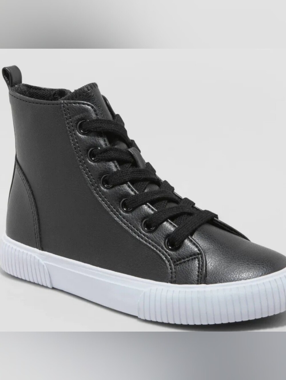 New Black High-Top Lace-Up Sneaker with White Sole Big Kids Sz 3